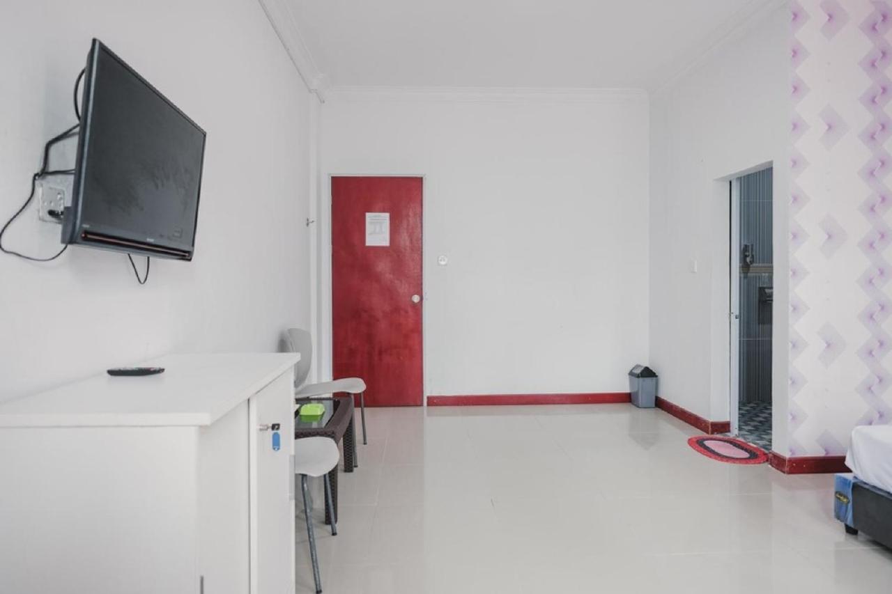 Reddoorz Near Nagoya Hill Batam 4 Hotell Jodoh  Exteriör bild