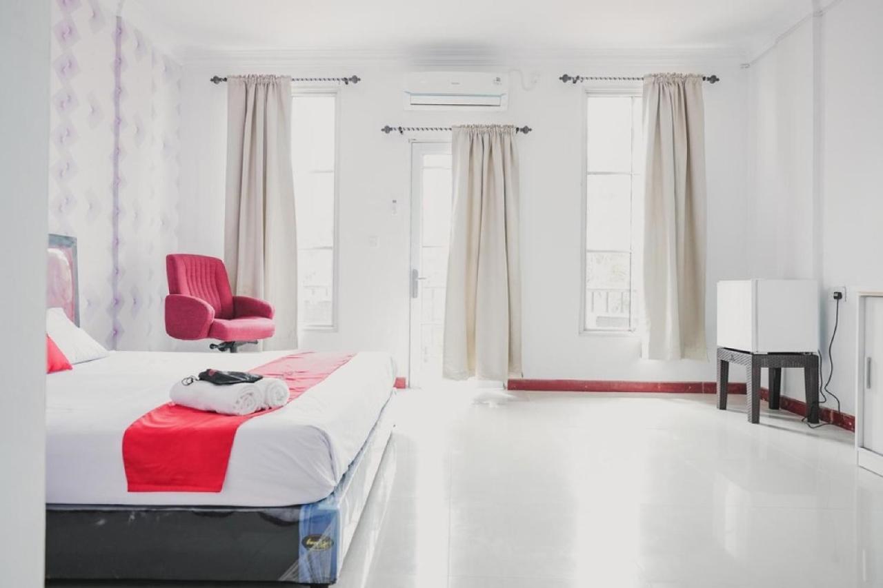 Reddoorz Near Nagoya Hill Batam 4 Hotell Jodoh  Exteriör bild