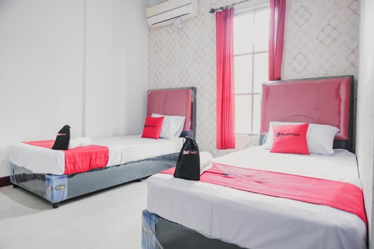 Reddoorz Near Nagoya Hill Batam 4 Hotell Jodoh  Exteriör bild