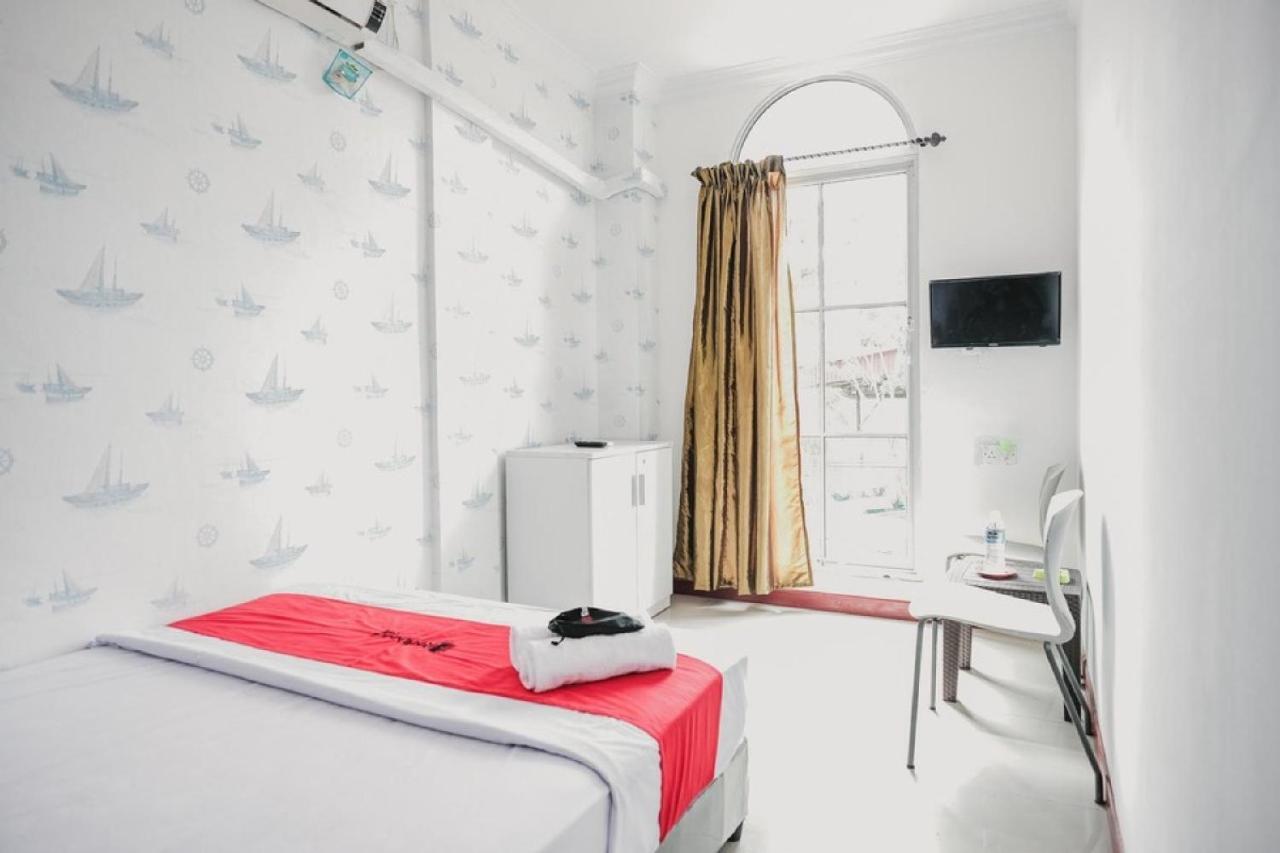 Reddoorz Near Nagoya Hill Batam 4 Hotell Jodoh  Exteriör bild